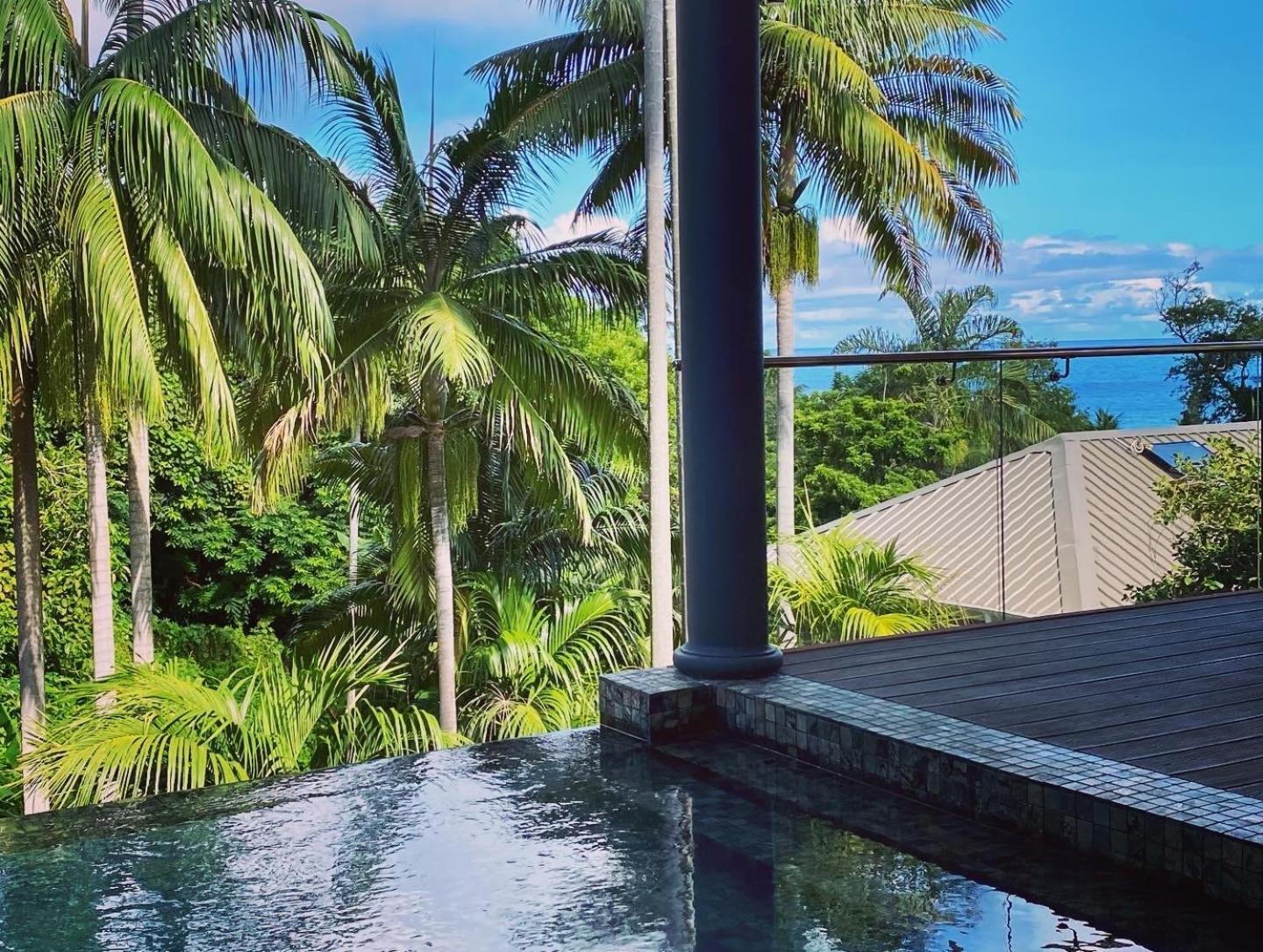 Anse Soleil Beachcomber Hotel And Self Catering Baie Lazare  Room photo